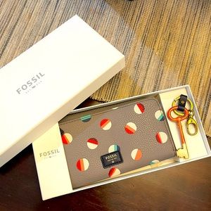 NEW Fossil wallet, keyfob gift set.